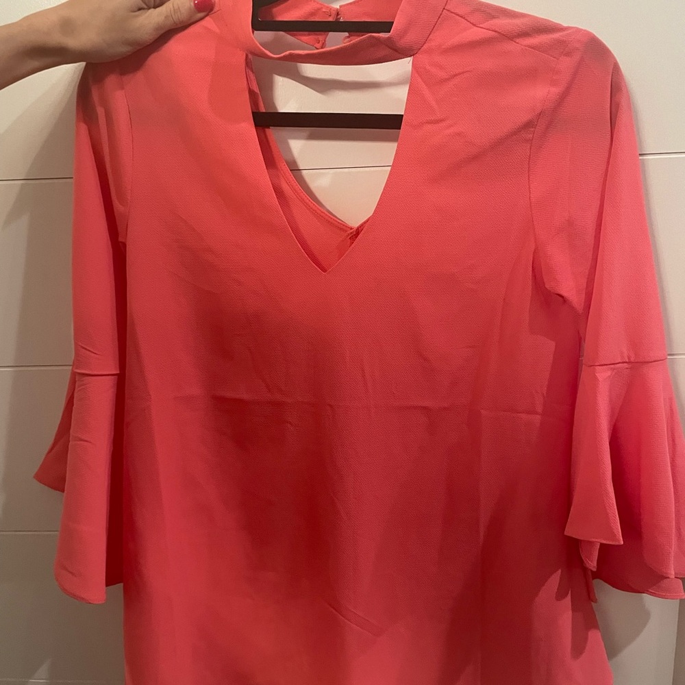 Coral top
